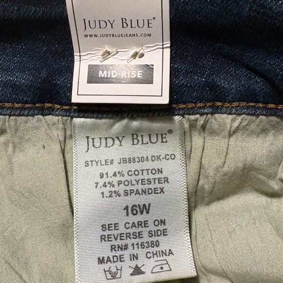 Judy Blue mid-rise relaxed fit distressed dark wash blue jeans 16W - Picture 6 of 7